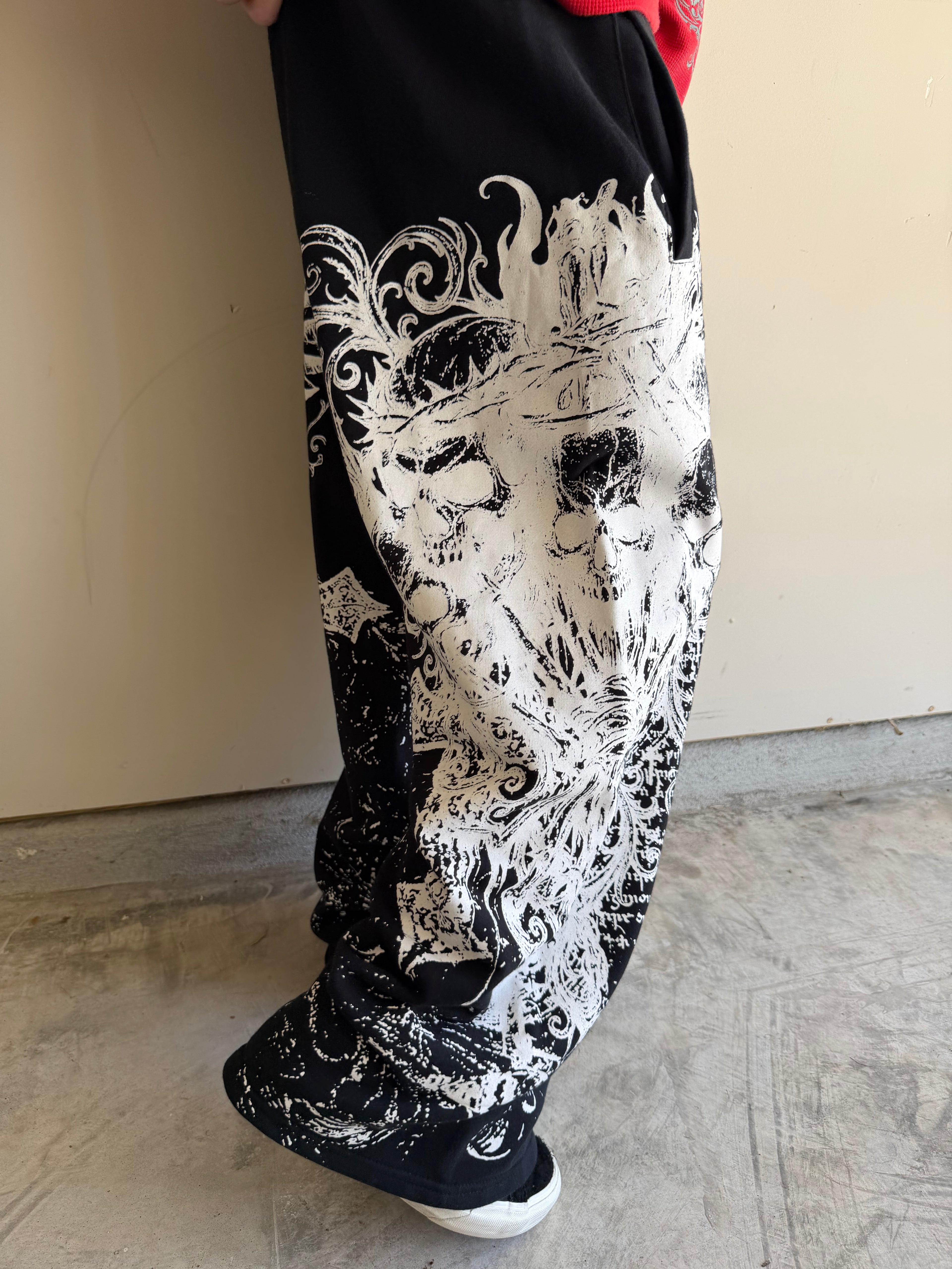 AFTERLIFE SWEATS - BLACK