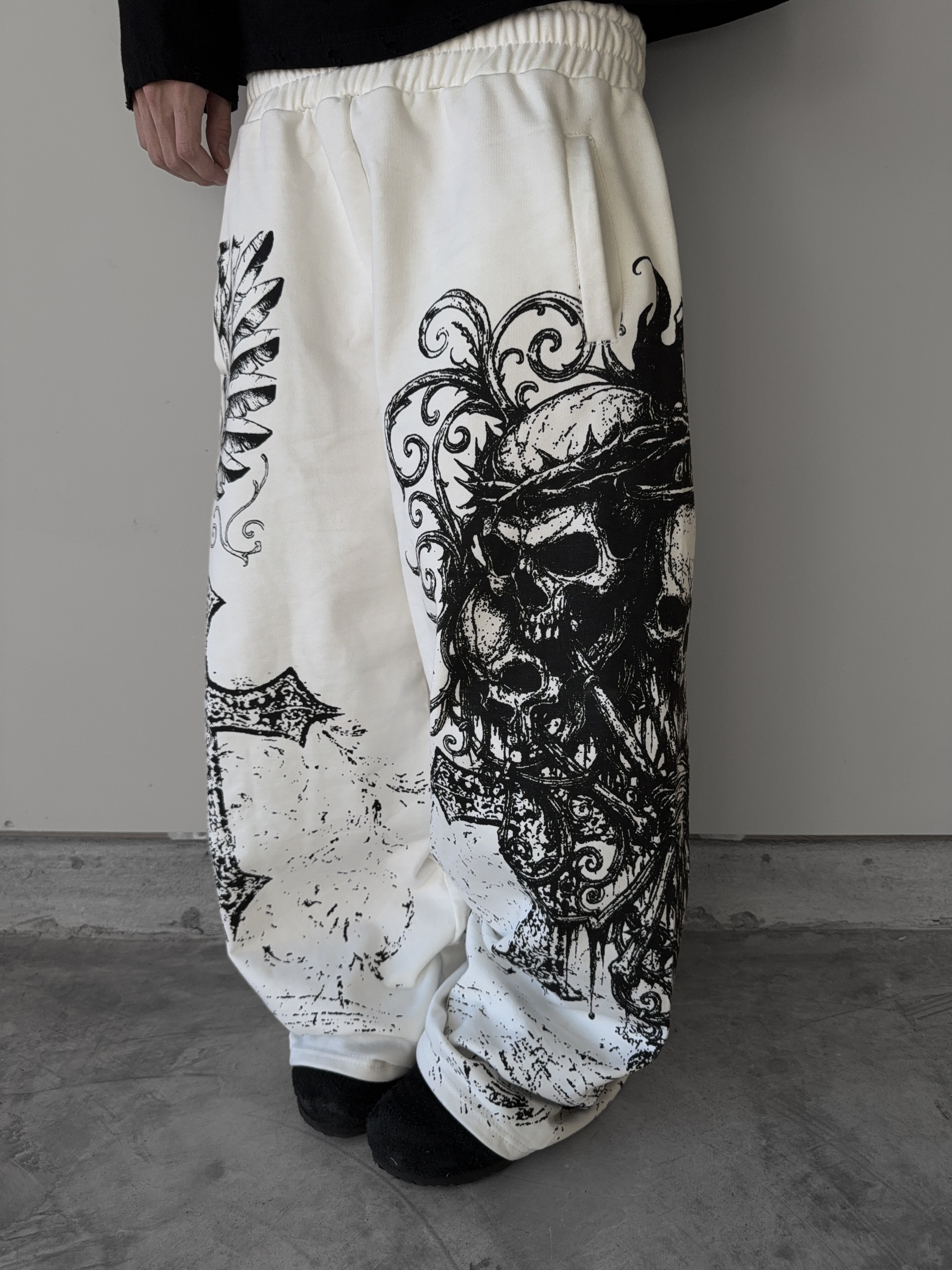 AFTERLIFE SWEATS