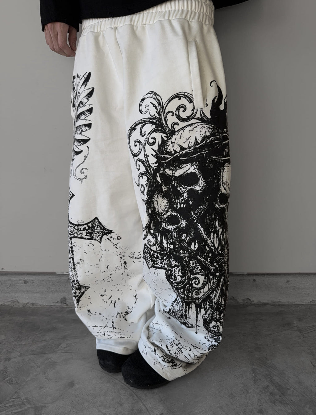AFTERLIFE SWEATS - WHITE