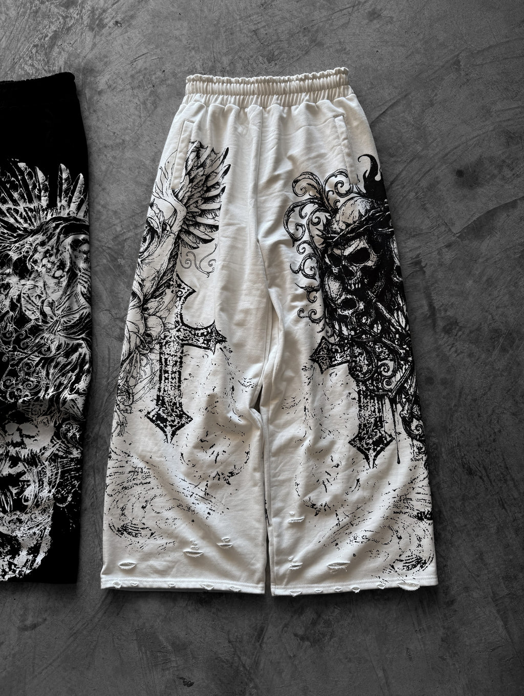 AFTERLIFE SWEATS - WHITE